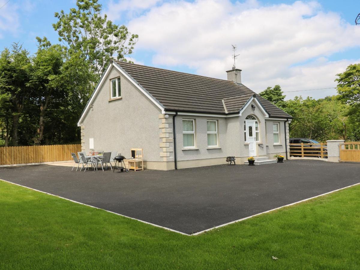 Slieve Gallion Cottage แมกเฮอราเฟลท์ ภายนอก รูปภาพ